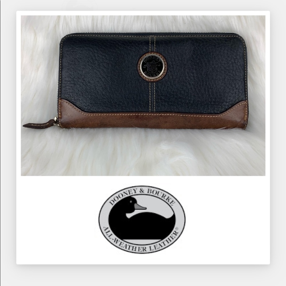 Vintage Dooney and Bourke Wallet